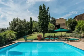Exclusive Villa in Tuscany - Image 3