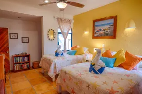 Cute condo! Great views! Easy living on the beach! - Image 5