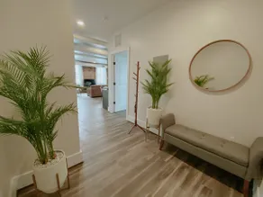 ★ Thompson Place: Premier Modern Downtown 2BR Loft - Image 2
