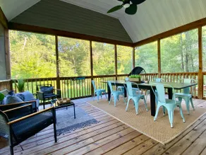 Spacious Home with Deck - Image 4