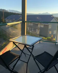 Stay Mountainside: Mt Washington & Strathcona Park - Image 4