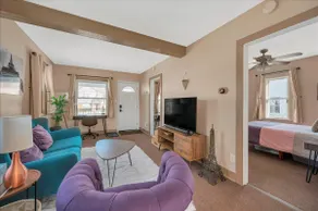 Cozy, remodeled bungalow near downtown Ferndale - Image 3