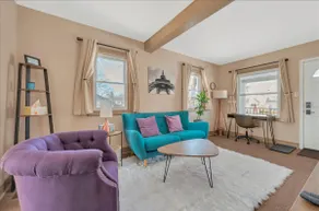 Cozy, remodeled bungalow near downtown Ferndale - Image 4