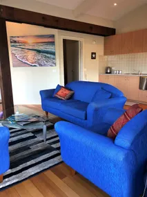 Couples Beachfront Retreat - Image 4