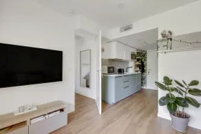 Comfortable apartment (#2) close to the beach and tram - Image 2