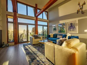 Newly Renovated 2 Bedroom Condo in The Ridge Ucluelet - Image 2