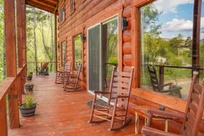 SkyView Smoky Mountain Lodge Near Gatlinburg and Pigeon Forge Tennessee  - Image 3