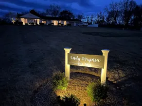 Lady Virginia-Vintage Charm w/Modern Amenities - Image 2