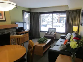 Quiet 1 Bedroom Condo in a Popular Mountain Resort - Image 2