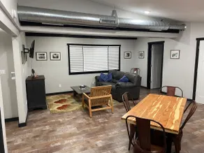 Rustic, yet Modern Trailside Cottage/MTU 2.3 Miles - Image 3