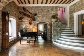 Villa de Lupo, Vineyard Villa with Alpine Views - Image 5