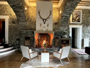 Villa de Lupo, Vineyard Villa with Alpine Views - Image 2