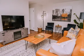 Helen's Home Away From Home in Wescosville - Image 4