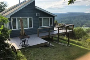 Moondance is perched on a ridge with amazing views - Image 5