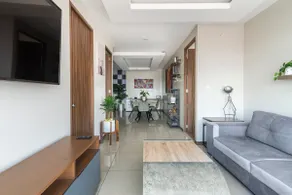 Luxurious Apartment with Exclusive Amenities - Image 2