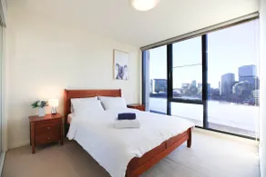 Amazing View 3 BR*2BTH*P APT with balcony and Pool  in Heart of Southbank - Image 5