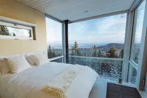 Quartz - Panoramic Views and Spa Near Quebec City - Image 3