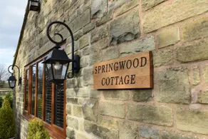 Private and Unique Cottage Close to Sheffield - Image 4