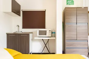 Modern loft with south-facing air conditioning - Image 4