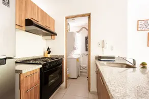 Awesome Modern Flat in Top Location - Image 2