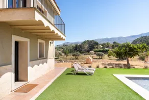 Rural Retreat | Pool, BBQ & Absolute Peace - Image 4