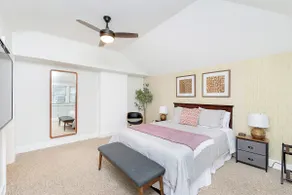 Soaring Heights Duplex-5 min to downtown Indy! - Image 3