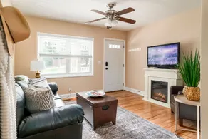 Golf & Downtown | king bed | 2BR townhouse - Image 2