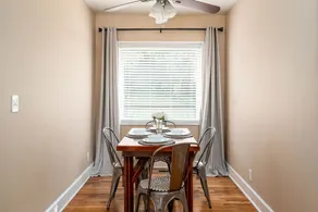 Golf & Downtown | king bed | 2BR townhouse - Image 5