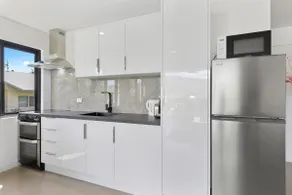 NEW 20% OFF - 2 Bedroom apartment at the beach - Image 3