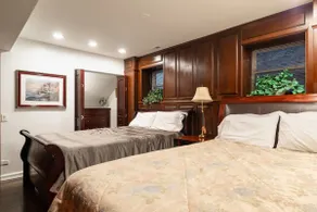 Inspiring Grotto Sleeps 10-20 Free TV & Parking - Image 5