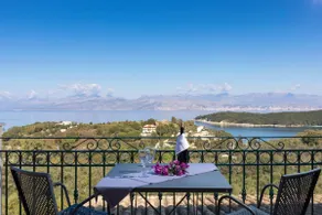 Villa Dendrilia by Rodostamo Hotel - Image 4