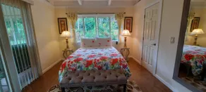 Leilani House - Private Guest Suite ”Cha-Cha Room” - Image 5