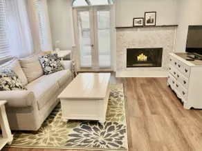 Charming 2-story private Guesthouse - Image 2