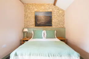 Grade II listed new barn conversion in Oxfordshire - Image 4