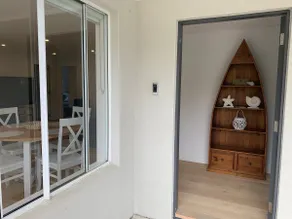 North Avoca - Superior Beach Flat - Image 2