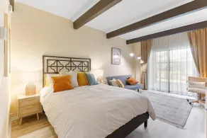 167 Great location,old town Scottsdale - Image 2