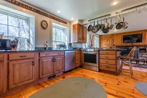 Beautiful Historic 4-Season Country Estate in Okemo Valley - Image 5