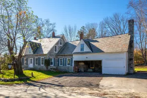 Beautiful Historic 4-Season Country Estate in Okemo Valley - Image 2