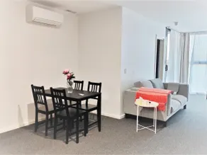 Luxurious Apt with Serene Lake Views - Image 3