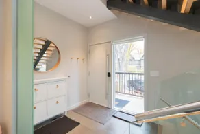 CENTRAL, INFILL, BRIGHT High-End Living w/ 4 beds - Image 4