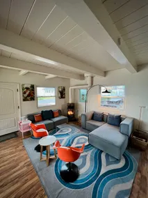 Whale Tail Bahay |Walk to Beach Ocean View Hot tub - Image 5