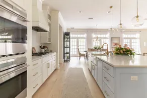 Sienna Lee Gardens: A Beautifully Renovated Home - Image 3