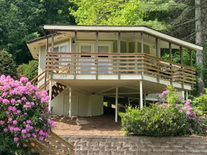 Mountain View Retreat, Near Hiking, Winery, Skiing - Image 3