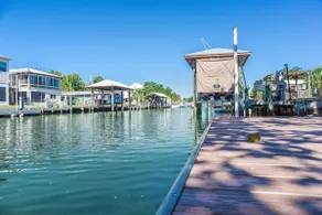 Crystal River Canal front Oasis w/ Private Dock - Image 5