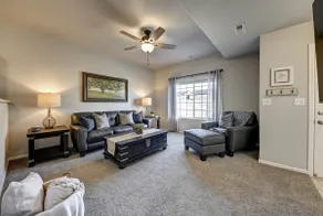 Park facing 3 BR Townhome in Nothern Co Springs - Image 2