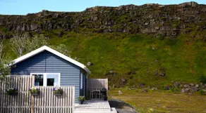 Cozy Cabin in Hveragerði with hot tub - Image 2