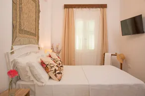Studio Cozy - In the Heart of Skyros Village - Image 2