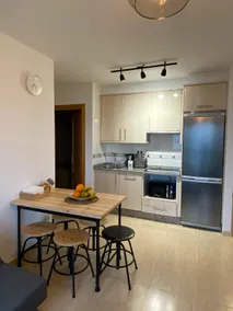 Cozy and bright new apartment 50m from the beach - Image 5