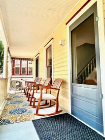 Huge Family Home in the Heart of the Institution - Image 5