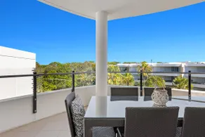 2 Bedroom Executive Rooftop Apartment - Image 3